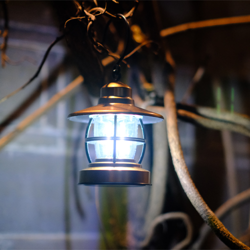 LED-Camping-Light-service